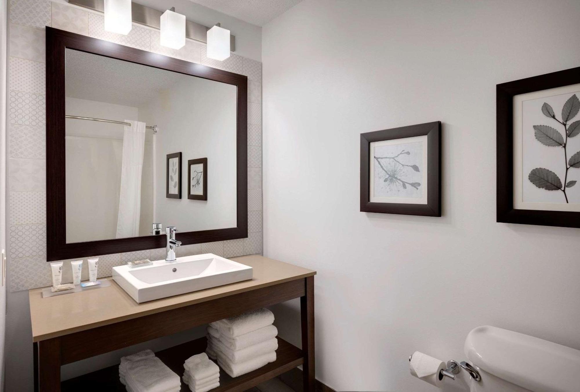 Country Inn & Suites By Radisson Albertville Near Outlet Mall Kültér fotó